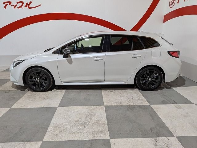 COROLLA TOURING HYBRID 4WD