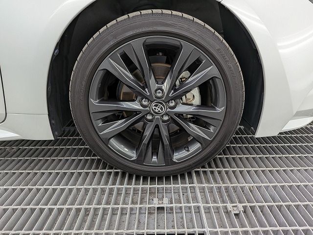 COROLLA TOURING HYBRID 4WD