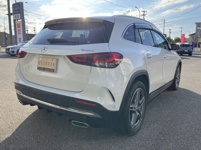 MERCEDES BENZ GLA class