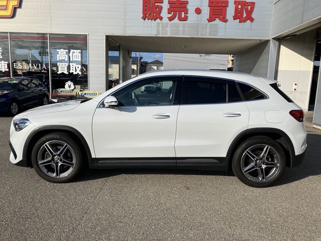 MERCEDES BENZ GLA class