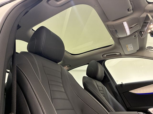 MERCEDES BENZ E class sedan