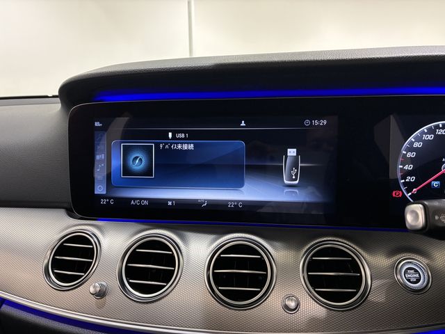 MERCEDES BENZ E class sedan