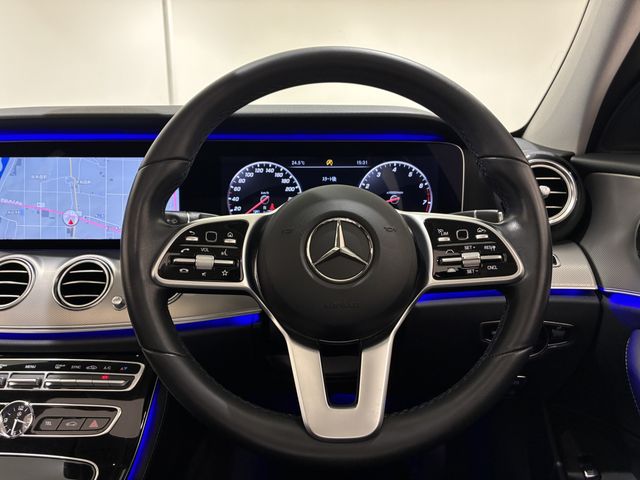 MERCEDES BENZ E class sedan
