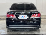 CROWN sedan hybrid