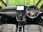 VOXY HYBRID