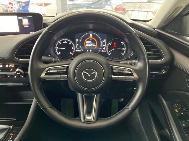 MAZDA3 SEDAN