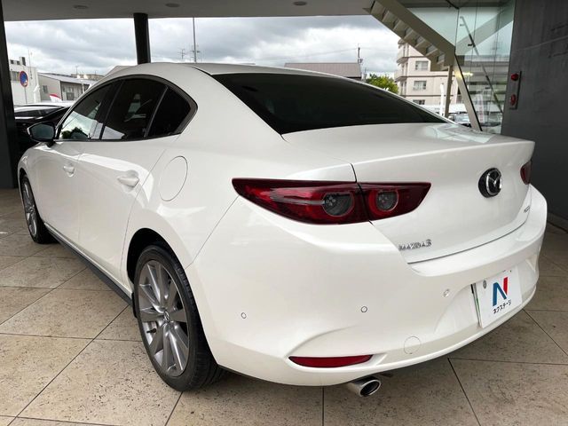MAZDA3 SEDAN
