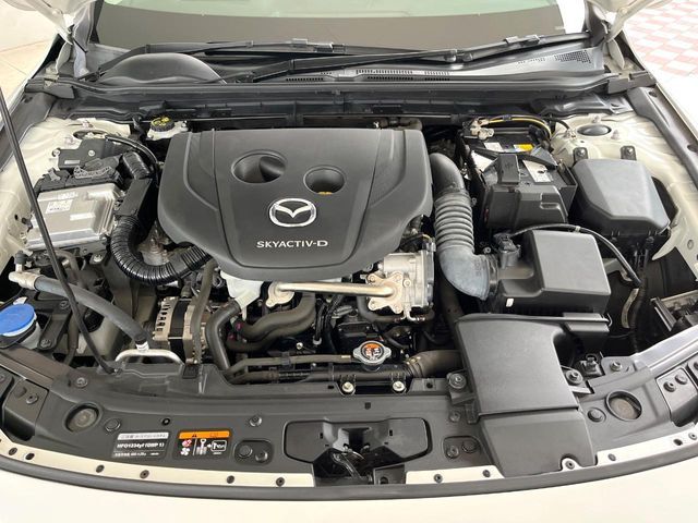 MAZDA3 SEDAN