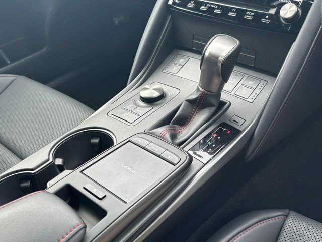 LEXUS IS350