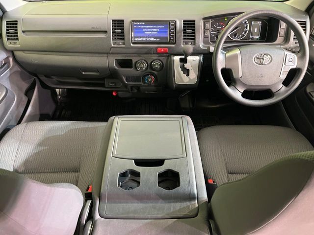 HIACE van 2WD