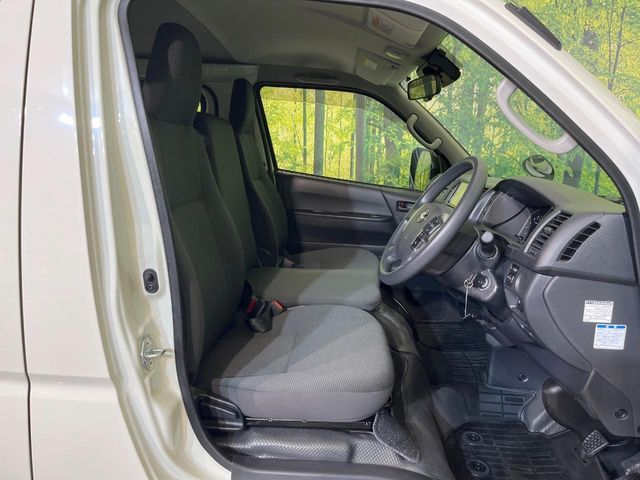 HIACE van 2WD