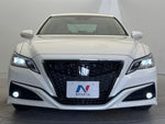 CROWN sedan hybrid