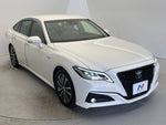 CROWN sedan hybrid
