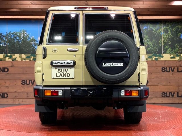 LANDCRUISER 70
