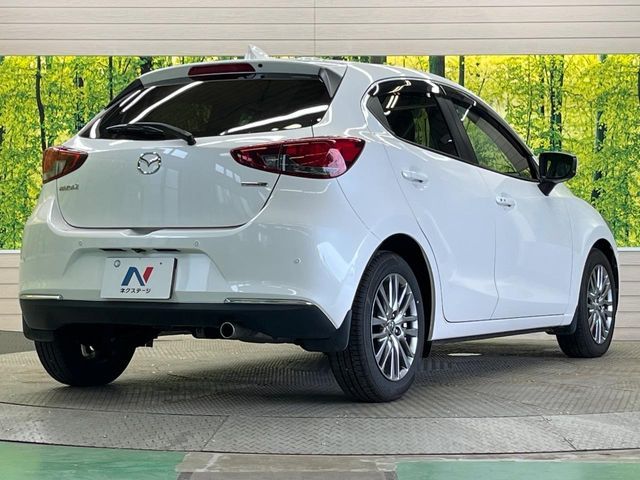 MAZDA2