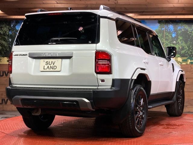LANDCRUISER 250