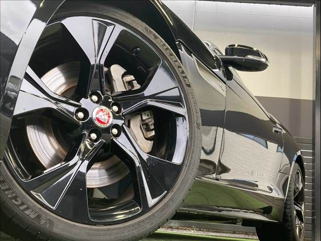 JAGUAR  F type Coupe