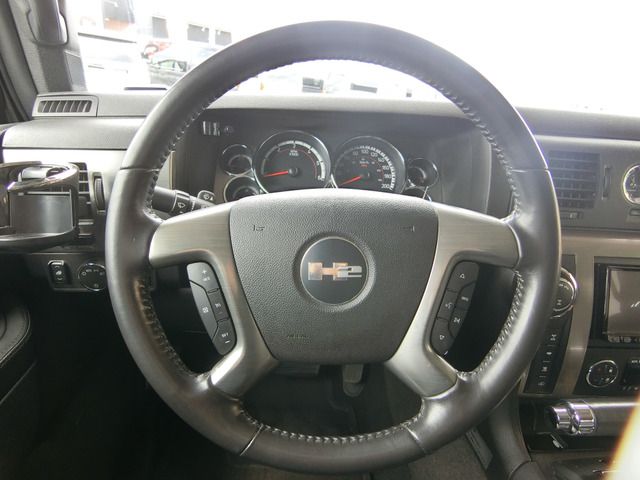 HUMMER H2