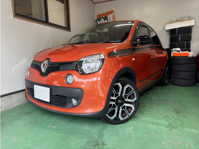 RENAULT TWINGO