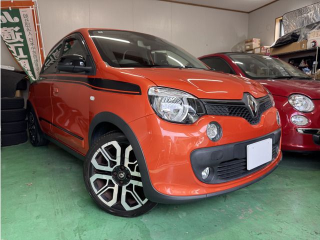 RENAULT TWINGO