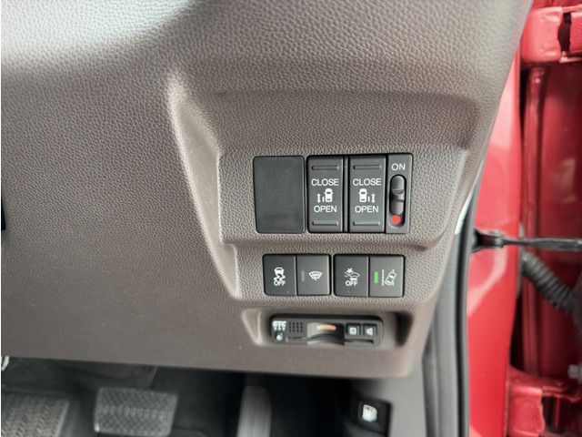 FREED 4WD
