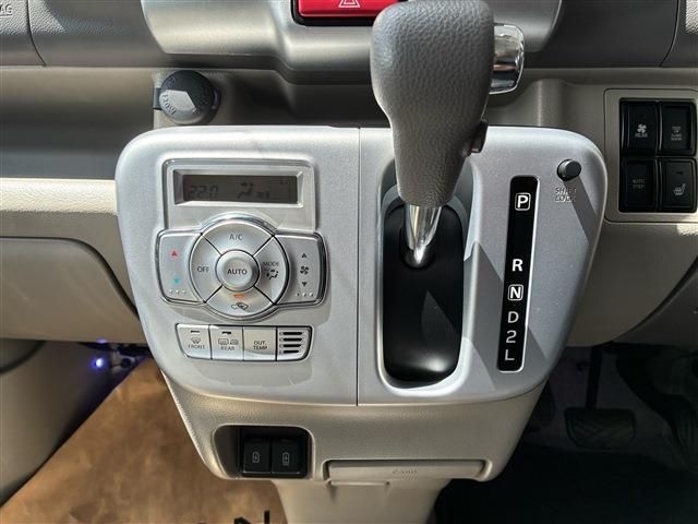 NV100 CLIPPER RIO 4WD