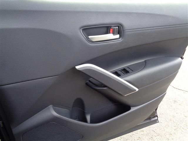 COROLLA CROSS HYBRID