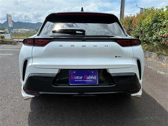 CROWN SPORT