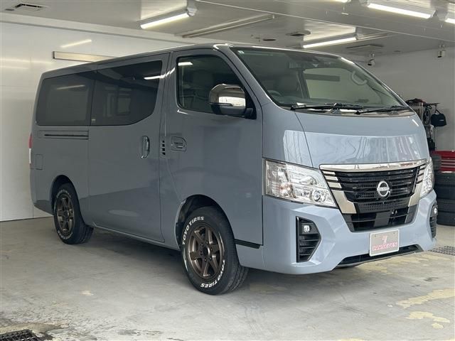 CARAVAN van 4WD