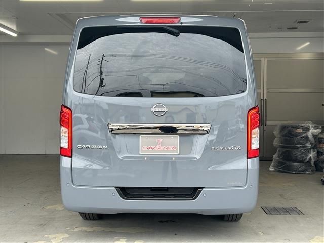 CARAVAN van 4WD
