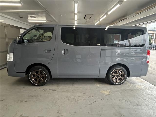 CARAVAN van 4WD