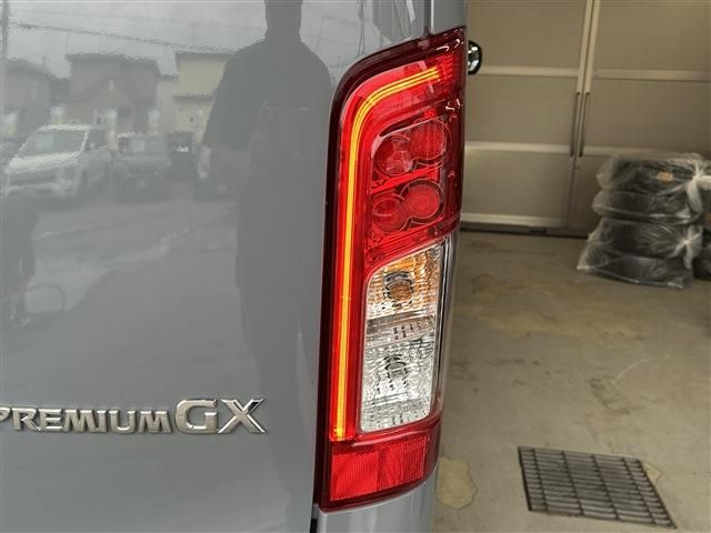 CARAVAN van 4WD