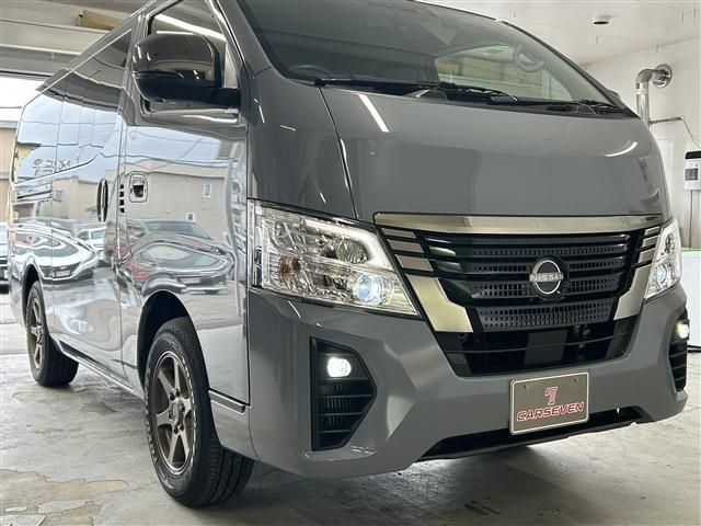 CARAVAN van 4WD