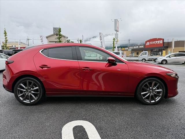 MAZDA3 FASTBACK
