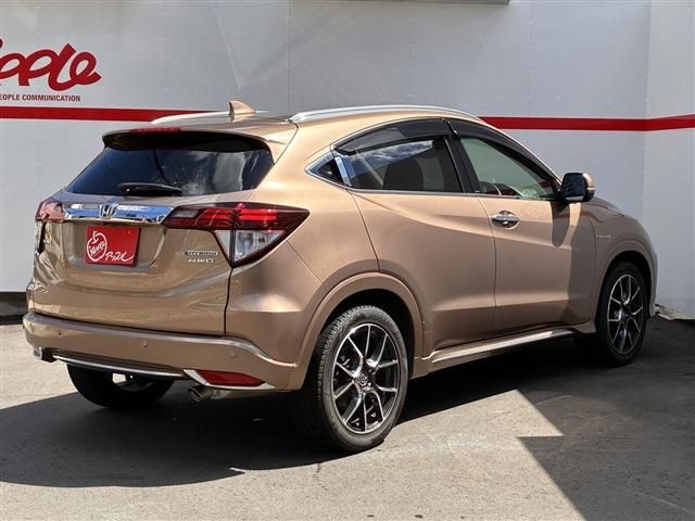 VEZEL HYBRID 4WD