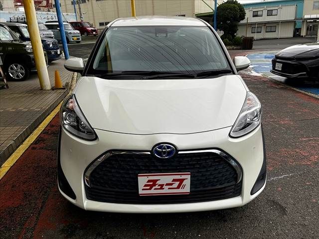 SIENTA HYBRID