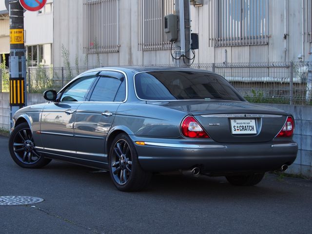 JAGUAR XJseries sedan