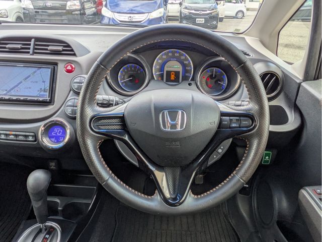 FIT SHUTTLE HYBRID