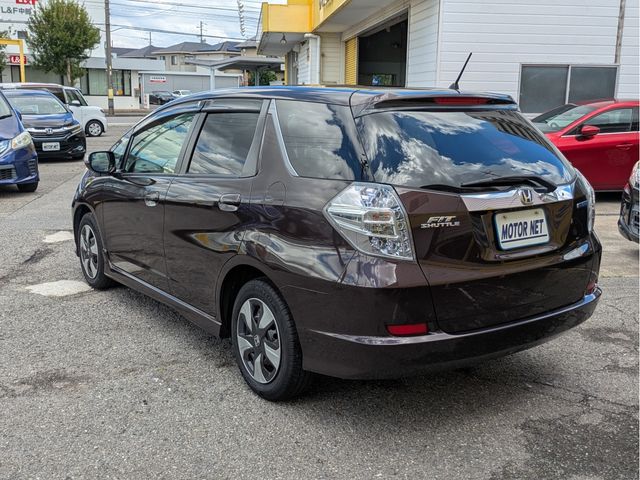 FIT SHUTTLE HYBRID