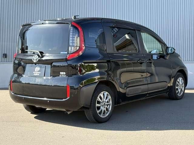 SIENTA HYBRID