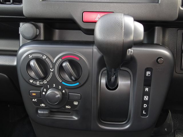 CLIPPER van