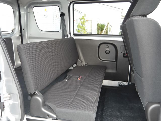 CLIPPER van
