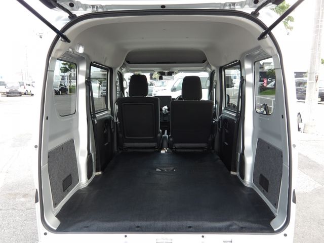 CLIPPER van