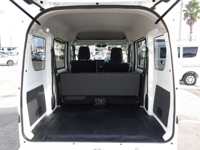 CLIPPER van