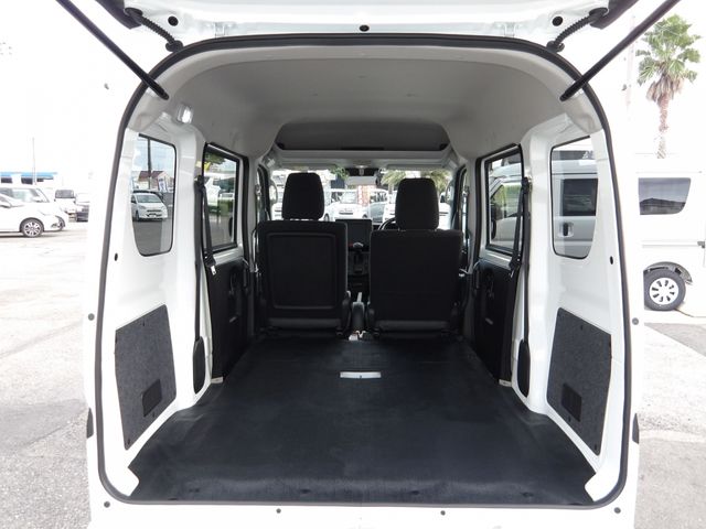 CLIPPER van