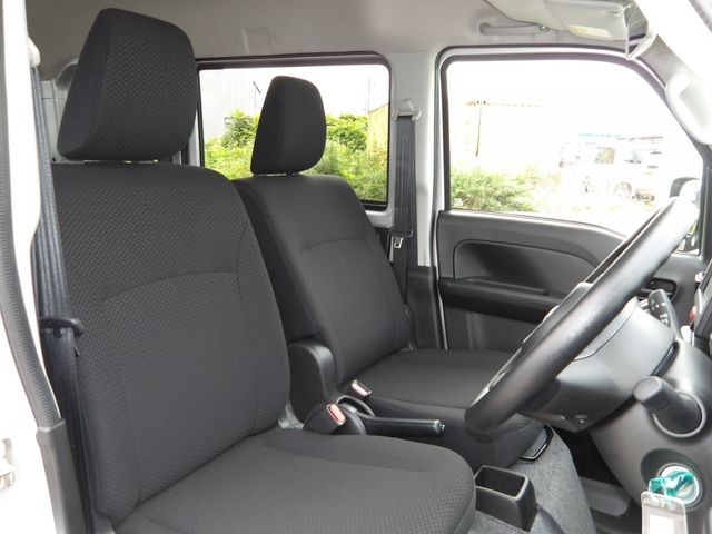 CLIPPER van