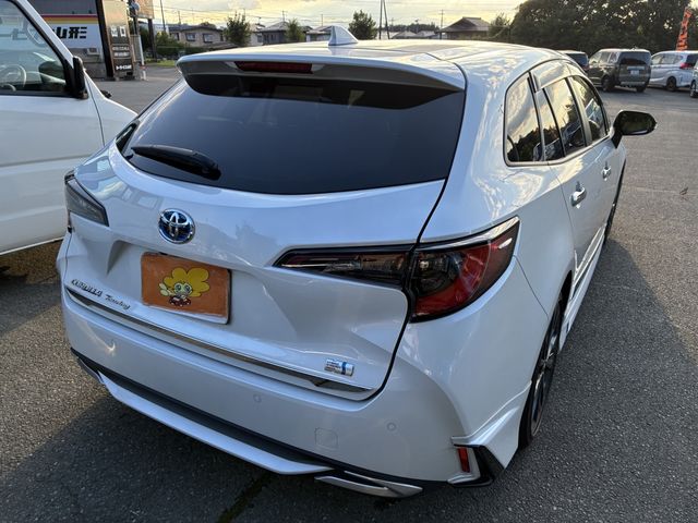 COROLLA TOURING HYBRID 4WD