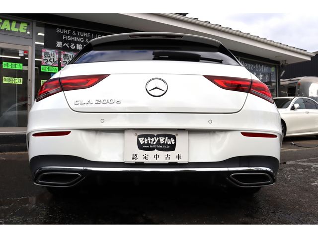 MERCEDES BENZ CLA Shooting Brake