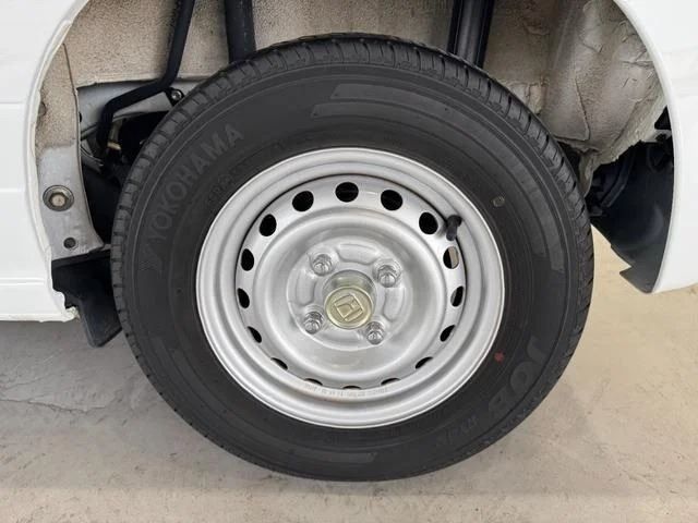 N-VAN
