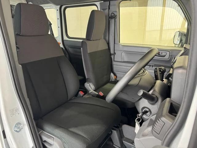 N-VAN